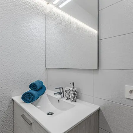Tenerife Royal Gardens One Bedroom Apartment Playa de las Americas (Tenerife)